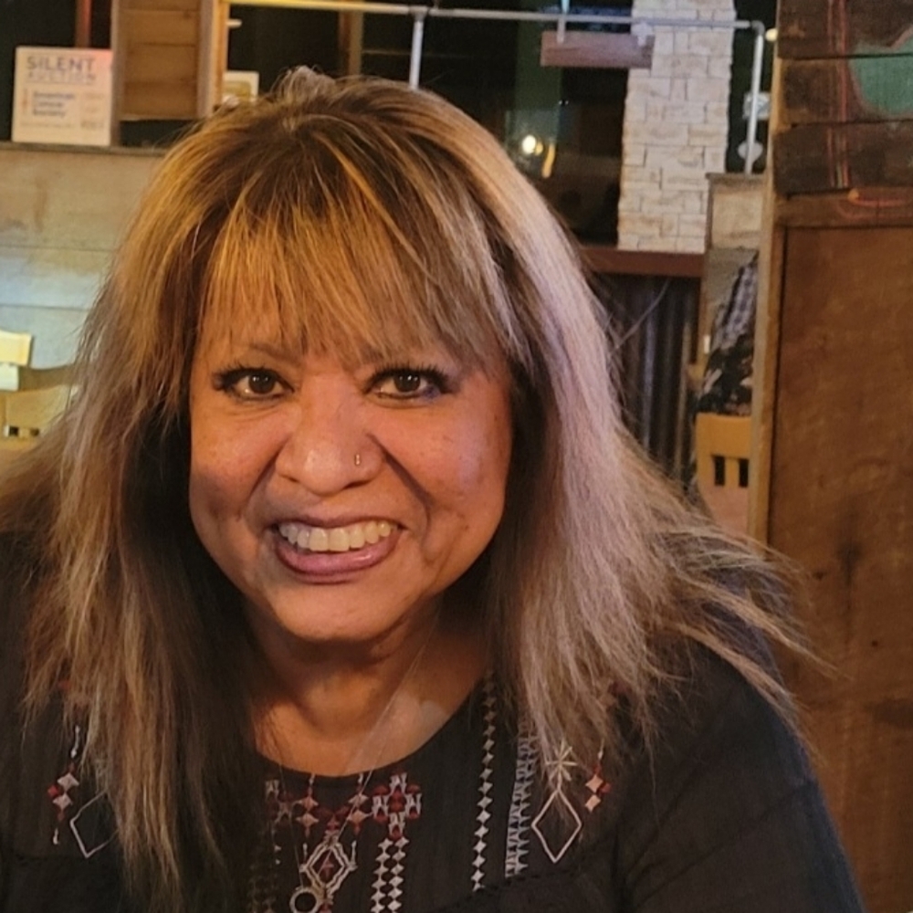 Meet your Posher, Sharon